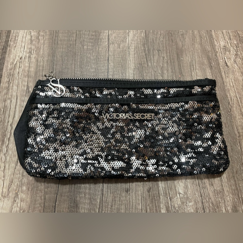 Victorias Secret black sequin pouch wristlet Y2K glam NWOT classy pouch